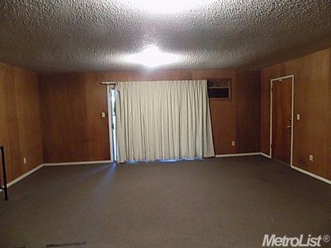 2098 Brookdale Dr, Merced, CA 95340 photo 2