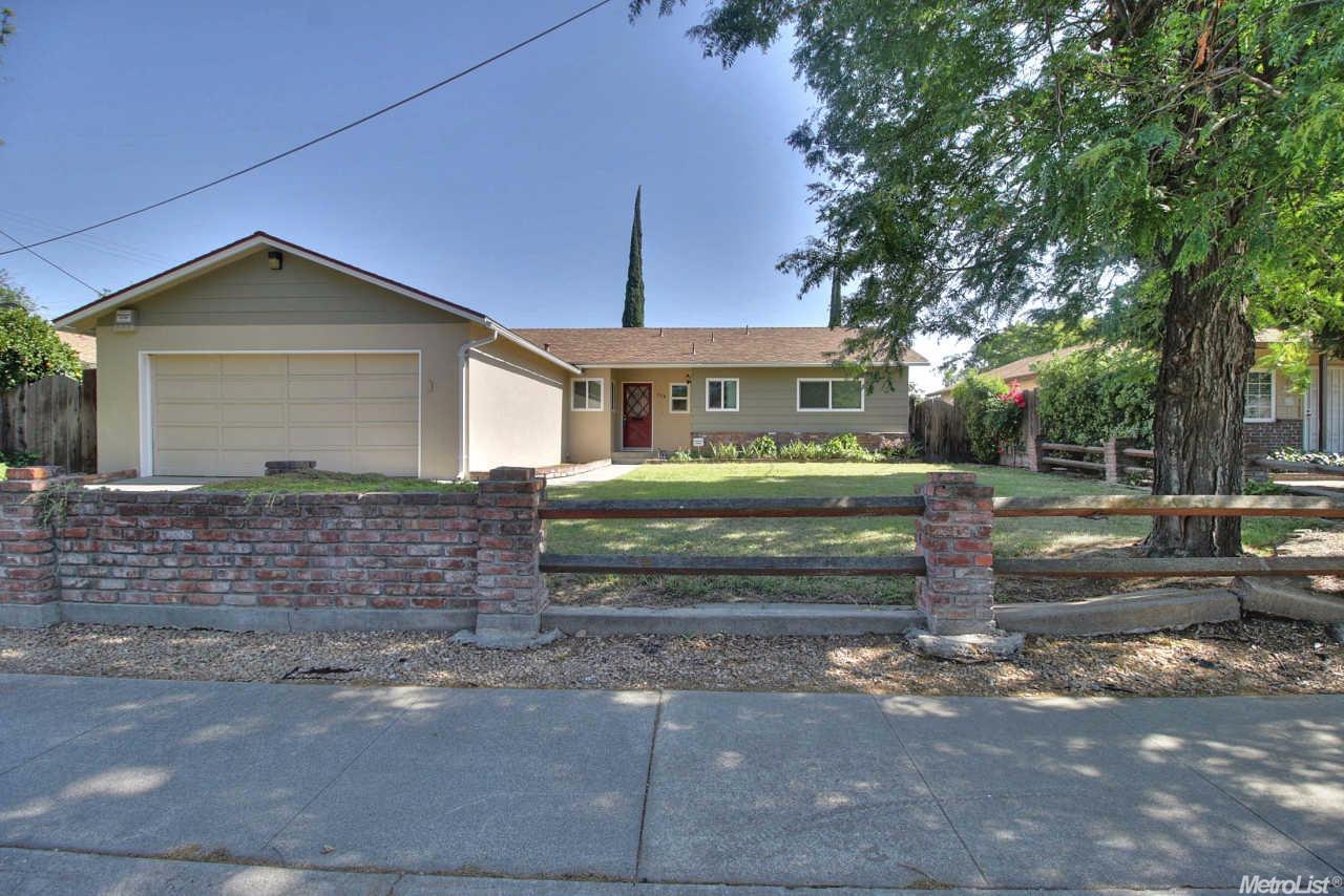 224 Raven Ct, Modesto, CA 95350 photo 1