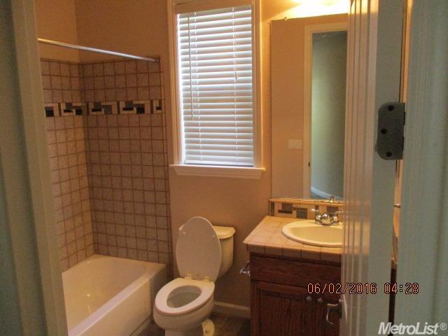 1534 Calhoun Ave, Ripon, CA 95366 photo 11