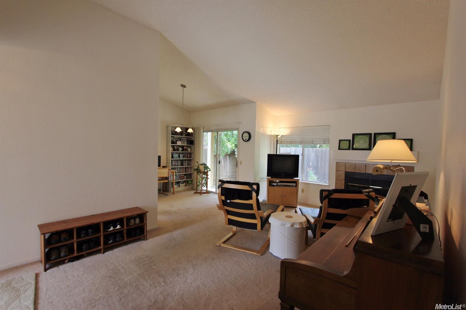 5772 Summit Dr, Rocklin, CA 95765 photo 4