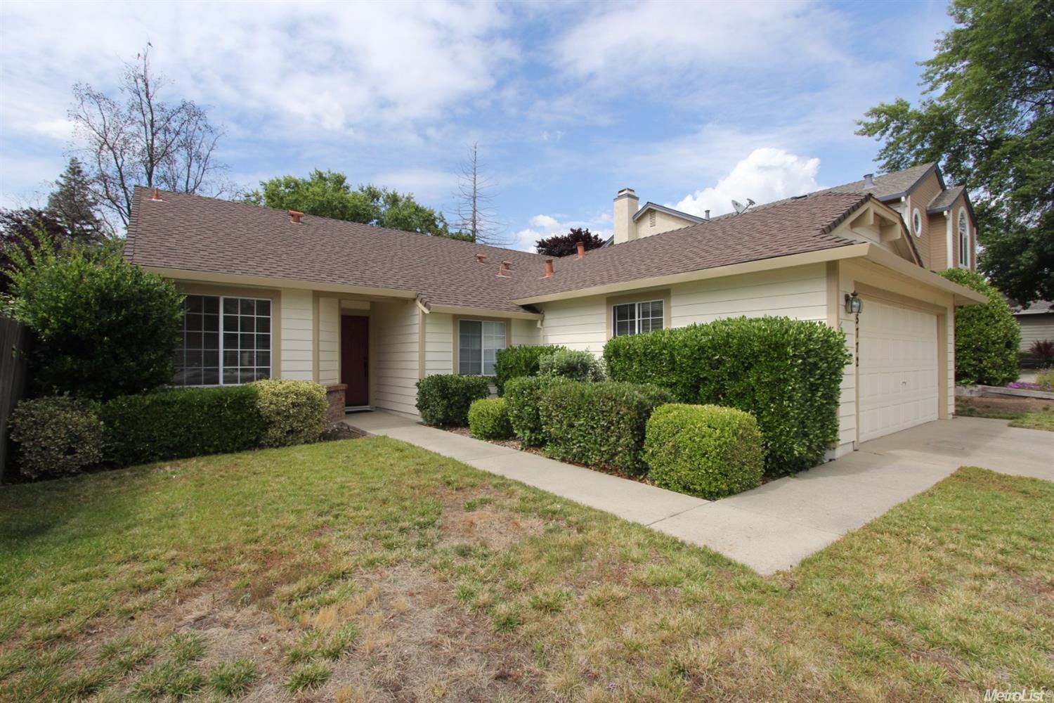 5772 Summit Dr, Rocklin, CA 95765 photo 2
