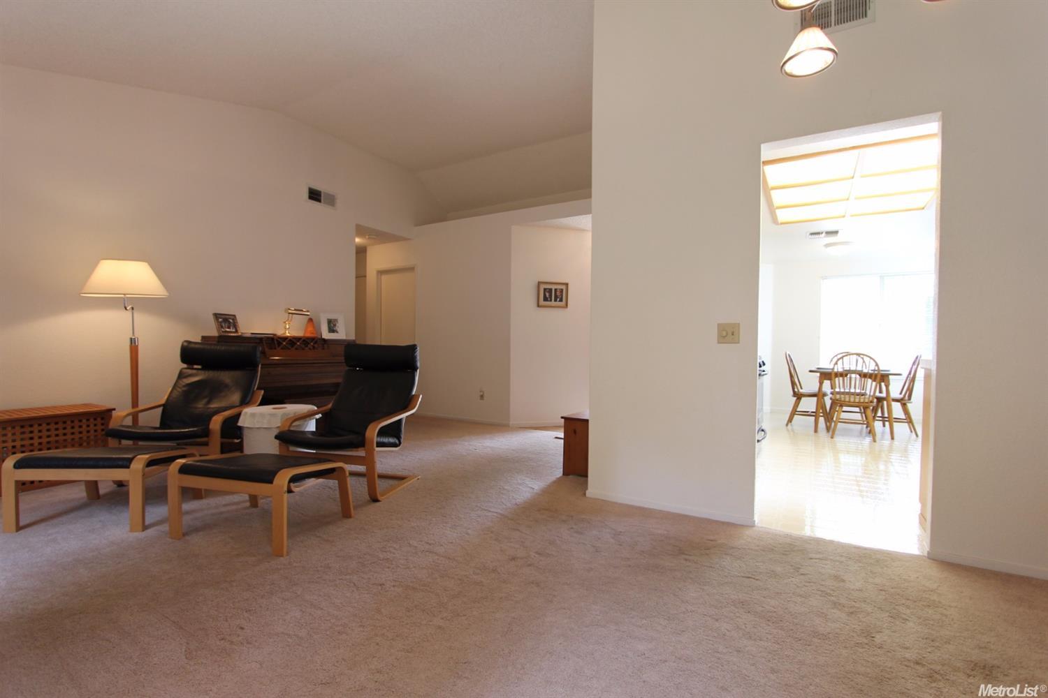 5772 Summit Dr, Rocklin, CA 95765 photo 9