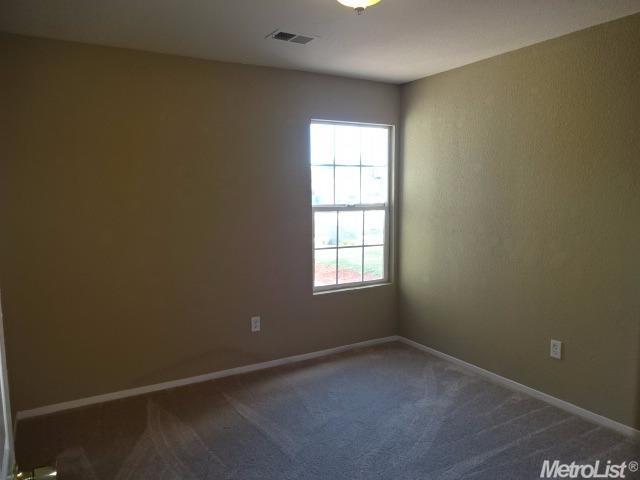 64 El Verano St, Merced, CA 95341 photo 6
