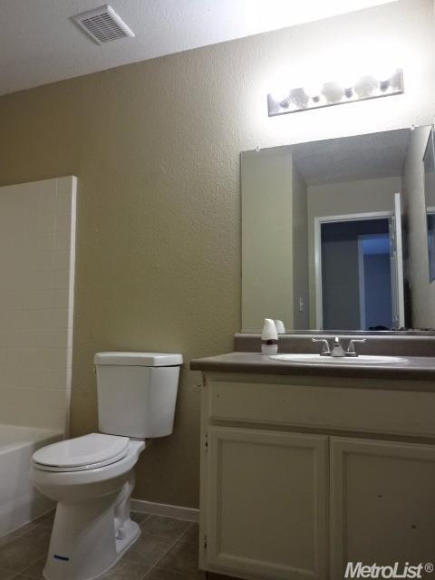 64 El Verano St, Merced, CA 95341 photo 12