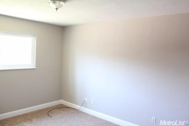 525 Somoa Ln, Lathrop, CA 95330 photo 11