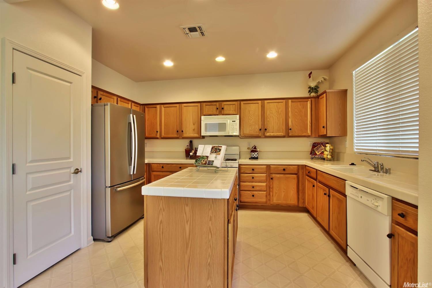 2342 Longspur Loop, Lincoln, CA 95648 photo 5