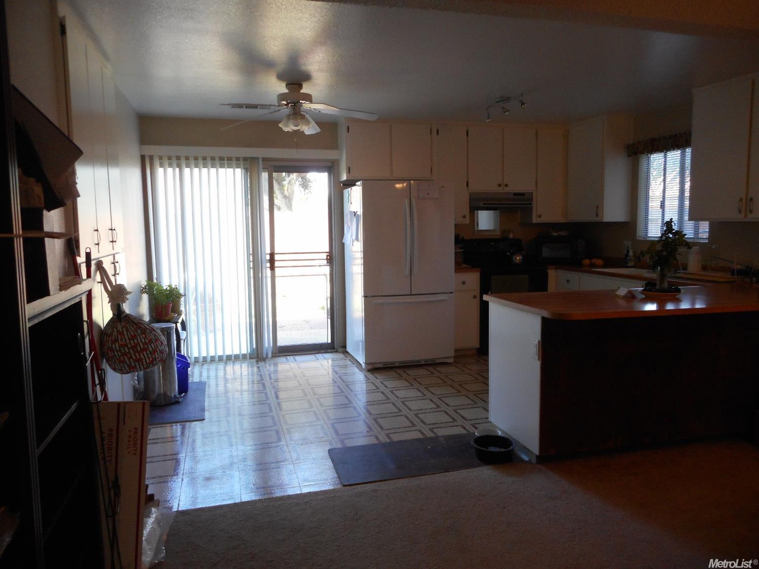 1967 Oldham Pl, Manteca, CA 95336 photo 4