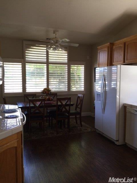 2041 Squire Way, Lodi, CA 95240 photo 9