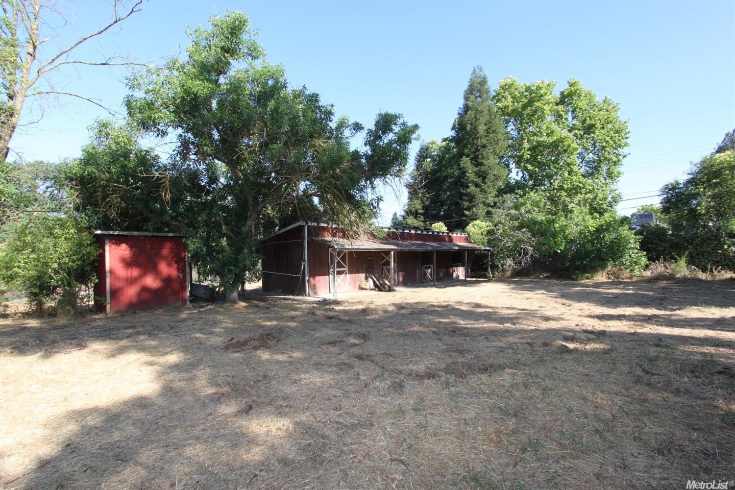 6237 Sutter Ave, Carmichael, CA 95608 photo 2