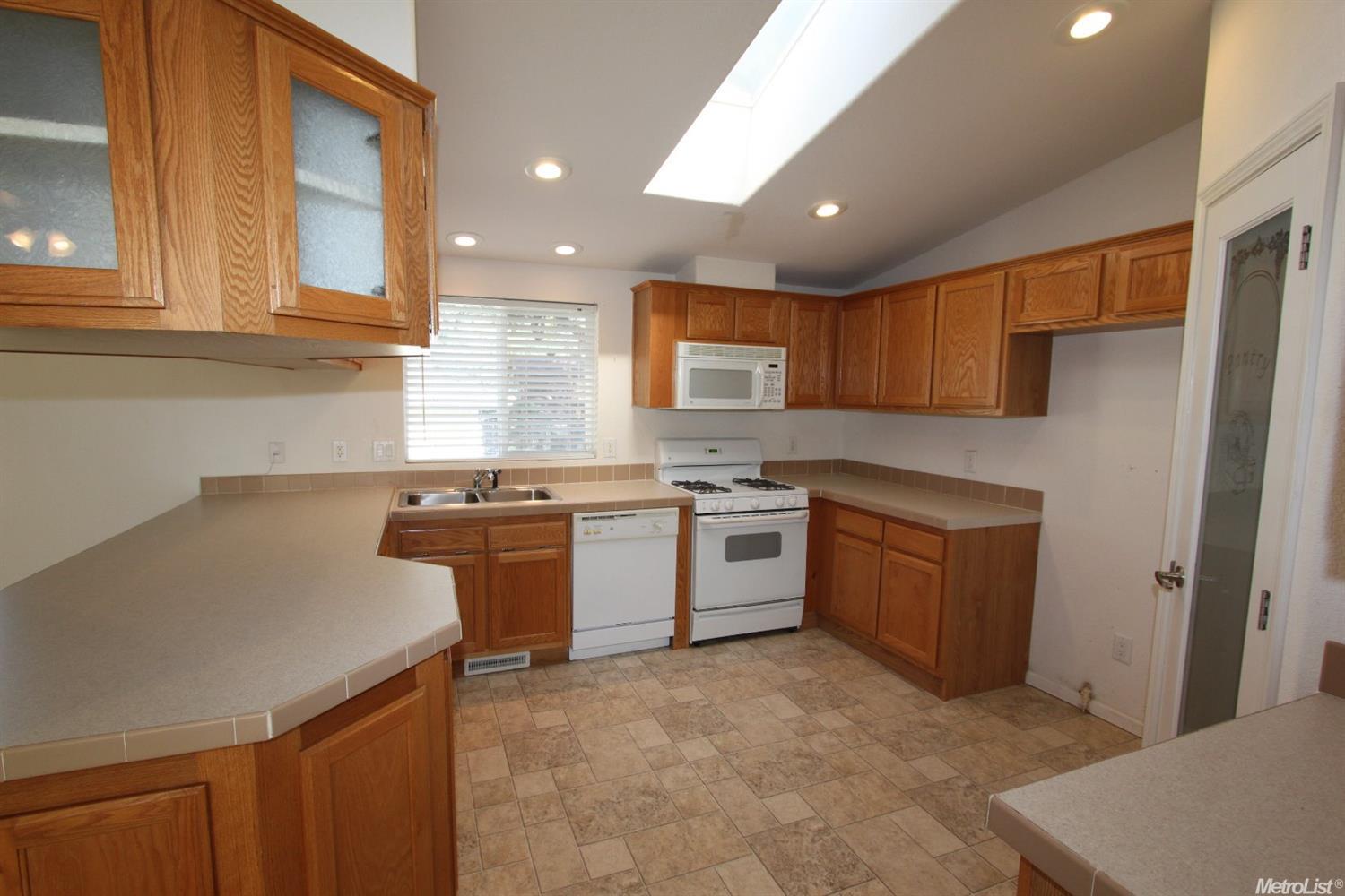 6237 Sutter Ave, Carmichael, CA 95608 photo 4