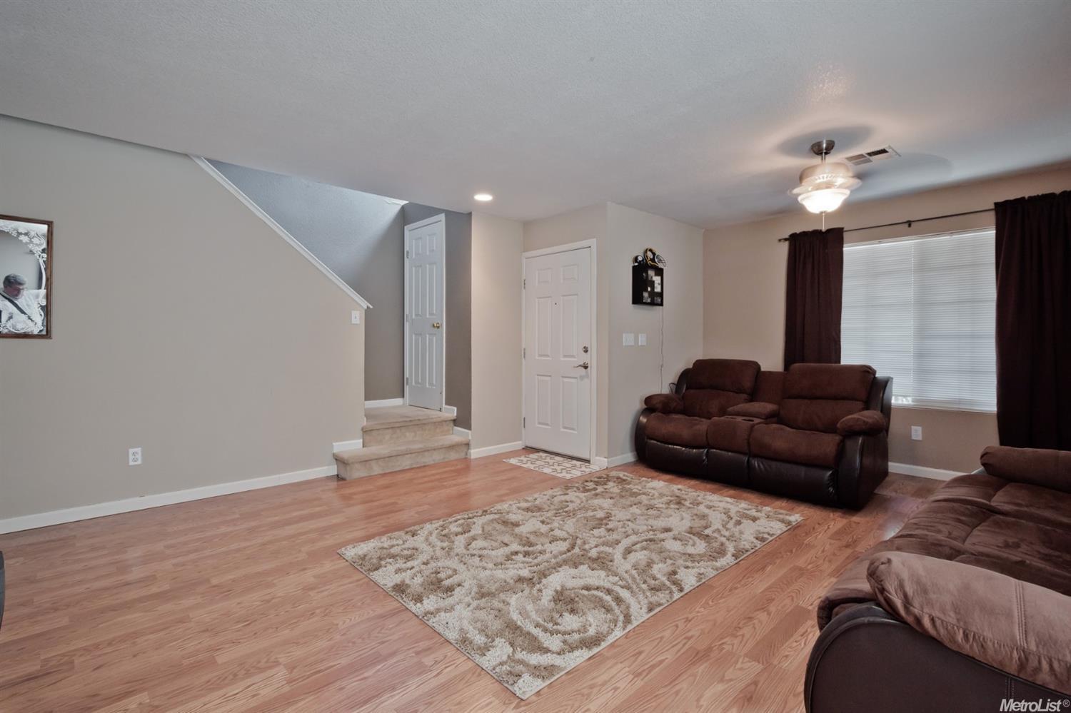 449 Peregrine Dr, Patterson, CA 95363 photo 4