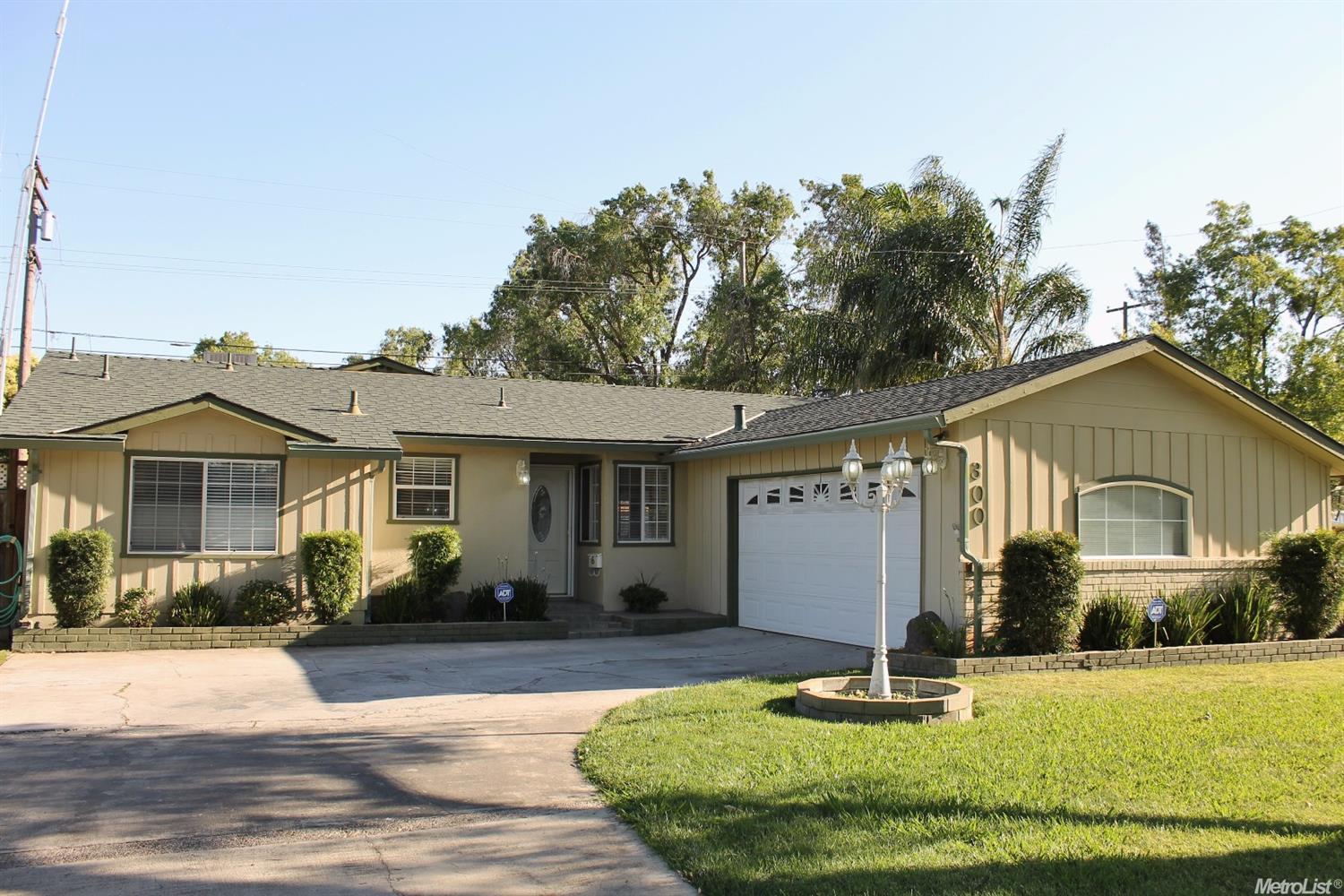 300 Tokay Ave, Modesto, CA 95350 photo 2