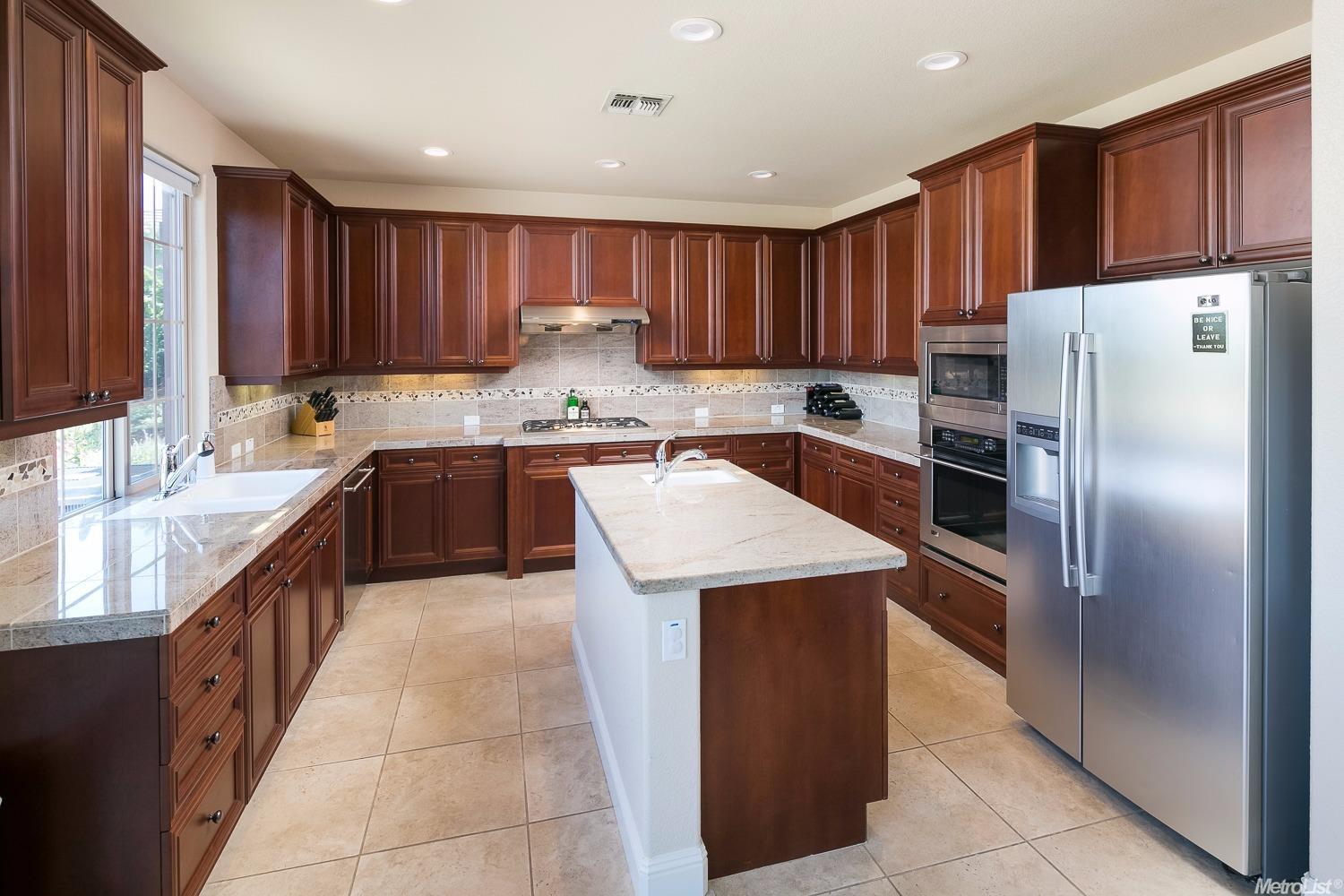 1782 Caversham Way, Folsom, CA 95630 photo 9