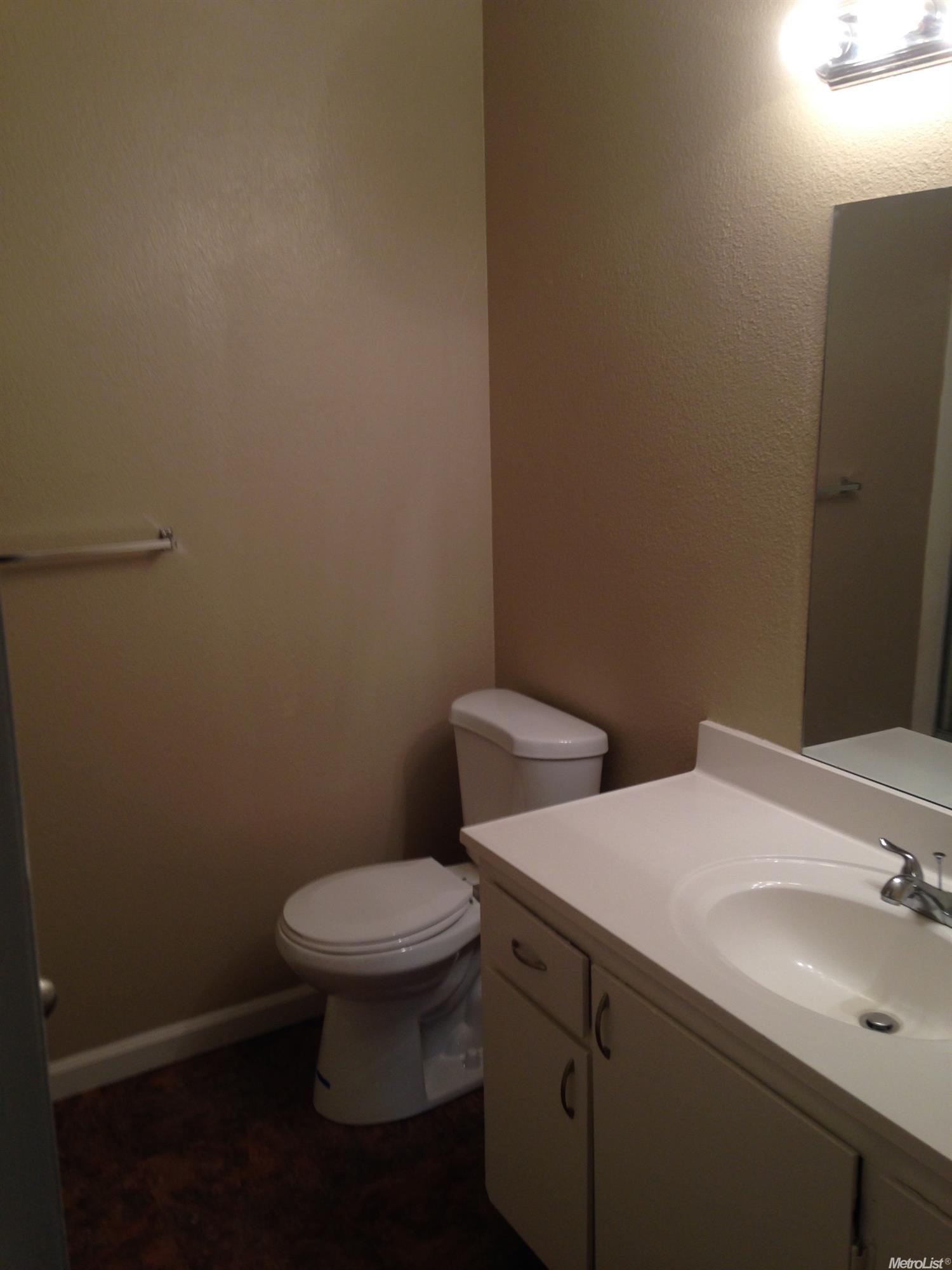654 Gold St, Manteca, CA 95336 photo 10