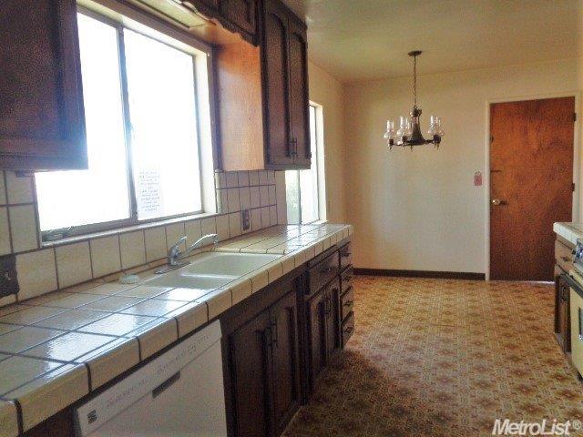 1412 Brannon Ave, Modesto, CA 95350 photo 3