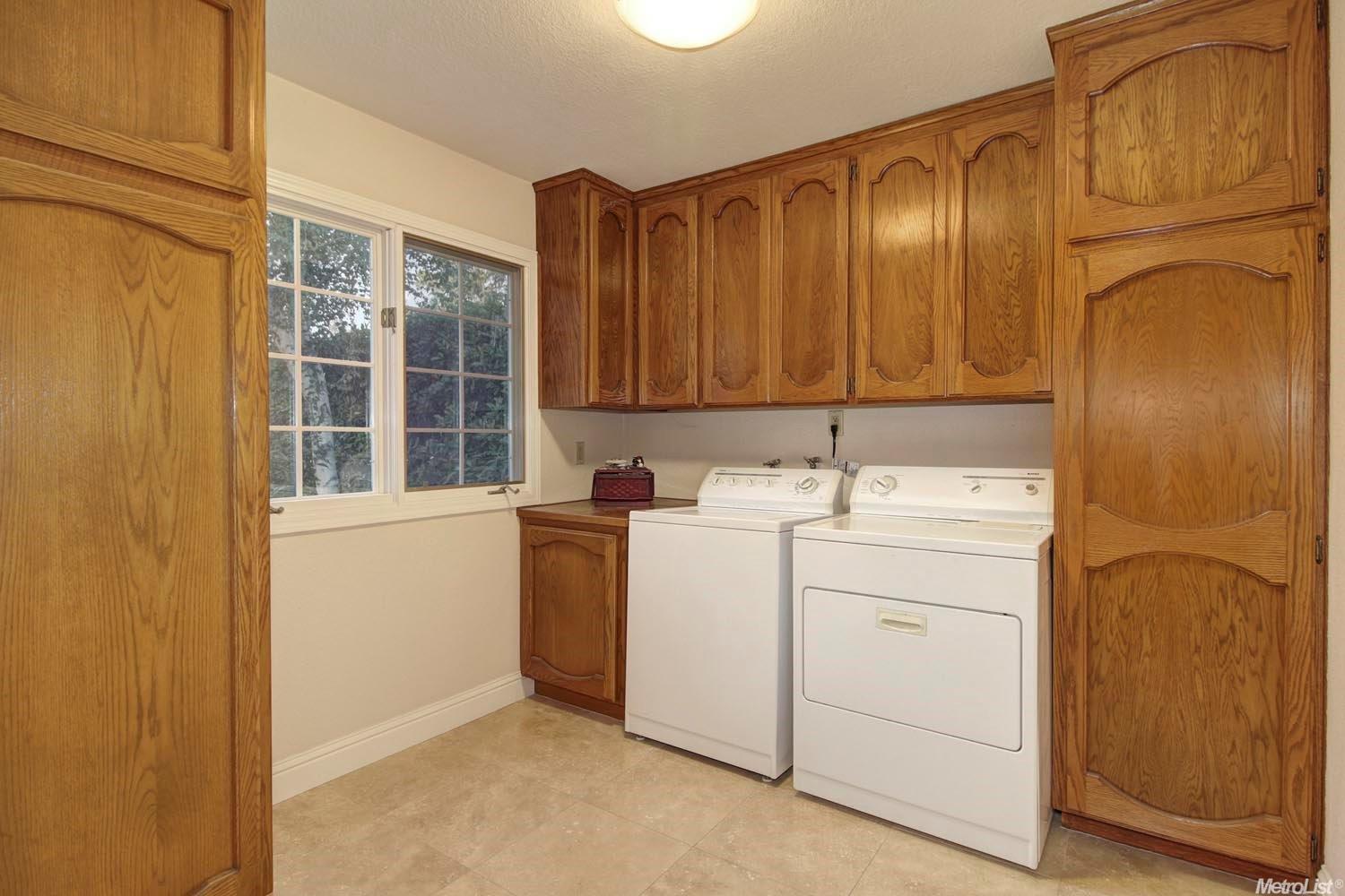 6440 Meadowhill Ct, Carmichael, CA 95608 photo 9