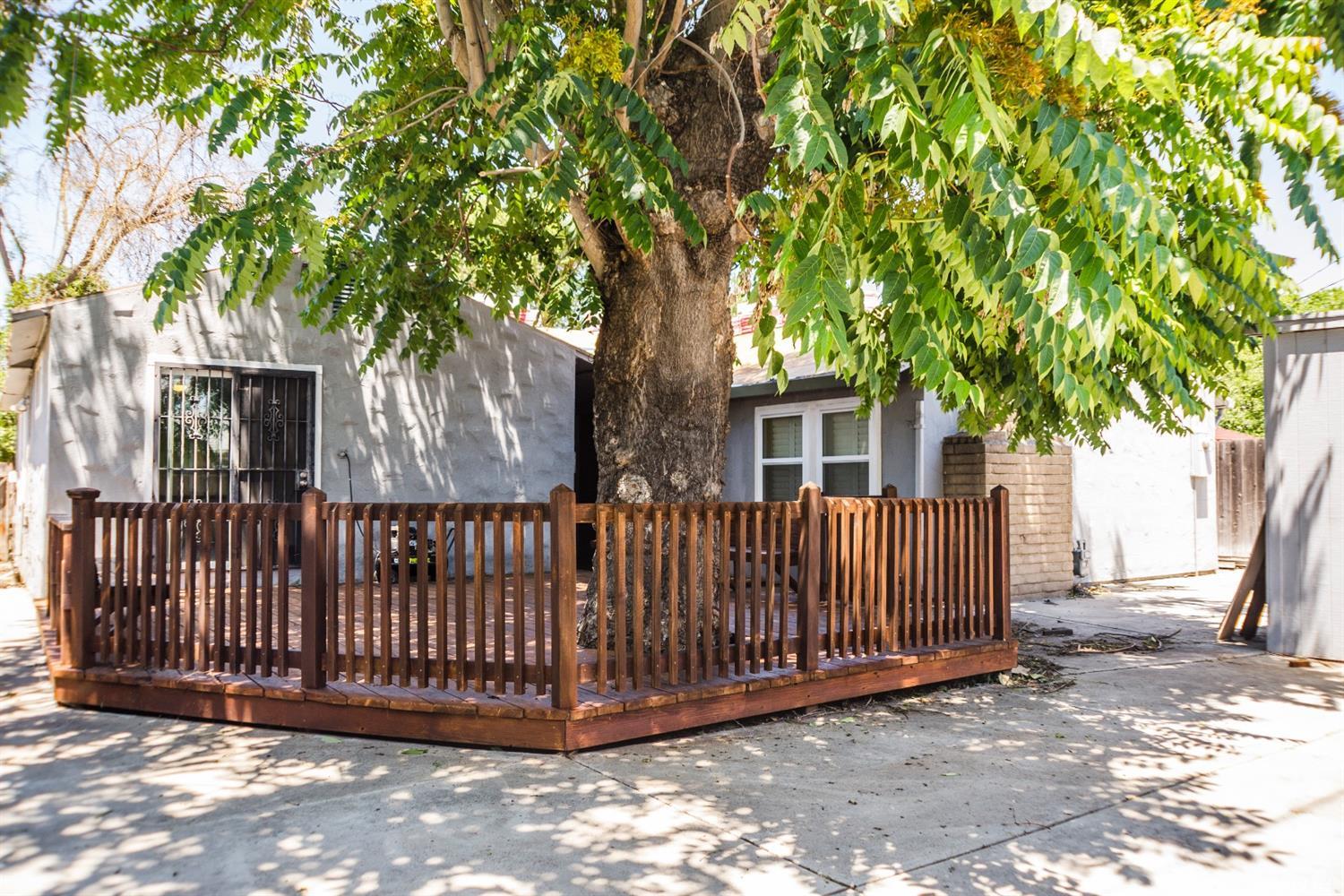 556 E Downs St, Stockton, CA 95204 photo 16