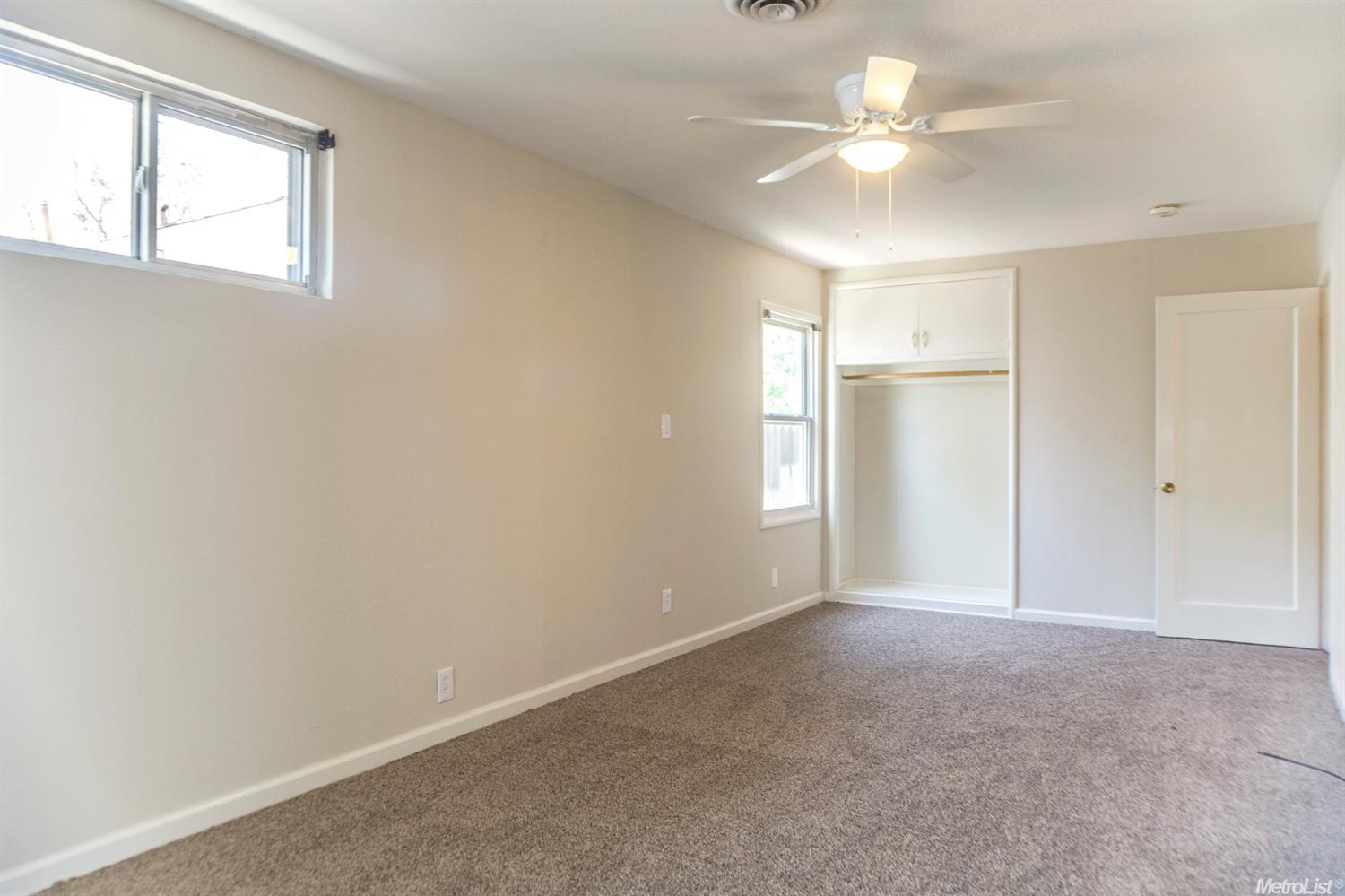 556 E Downs St, Stockton, CA 95204 photo 12