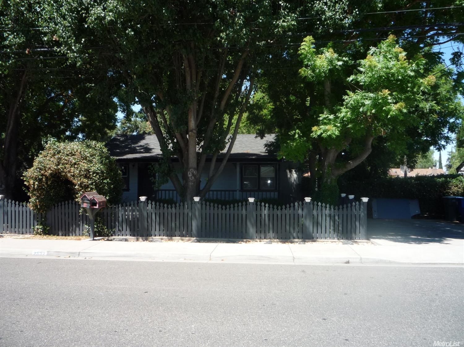 2537 6th St, Ceres, CA 95307 photo 2