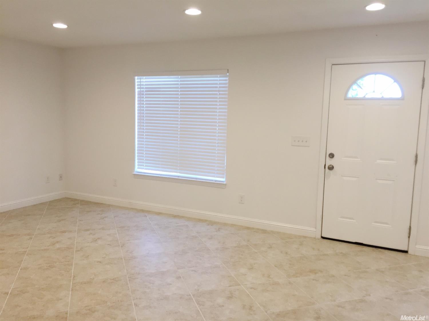 8224 Manhart Way, Elverta, CA 95626 photo 5