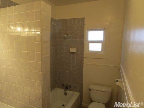 534 Castle St, Modesto, CA 95350 photo 8
