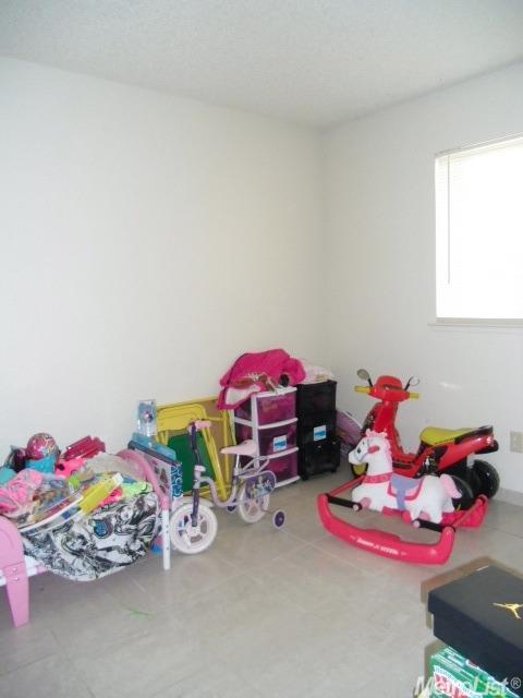 617 Periwinkle Dr, Patterson, CA 95363 photo 6