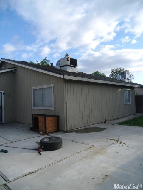 617 Periwinkle Dr, Patterson, CA 95363 photo 15
