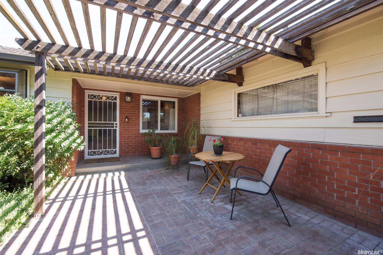 1401 Madrone Dr, Modesto, CA 95350 photo 2