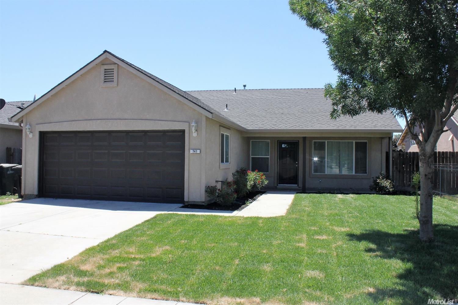741 Walnut Way, Modesto, CA 95351 photo 1