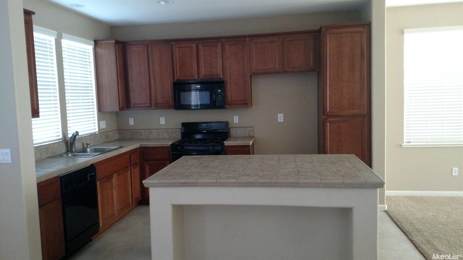 901 W Courtyards Loop, Lincoln, CA 95648 photo 4