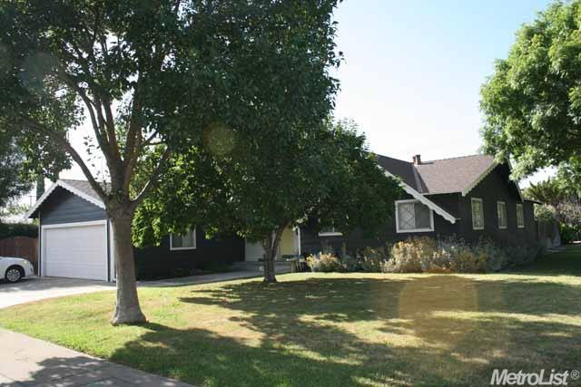 901 Durant St, Modesto, CA 95350 photo 1