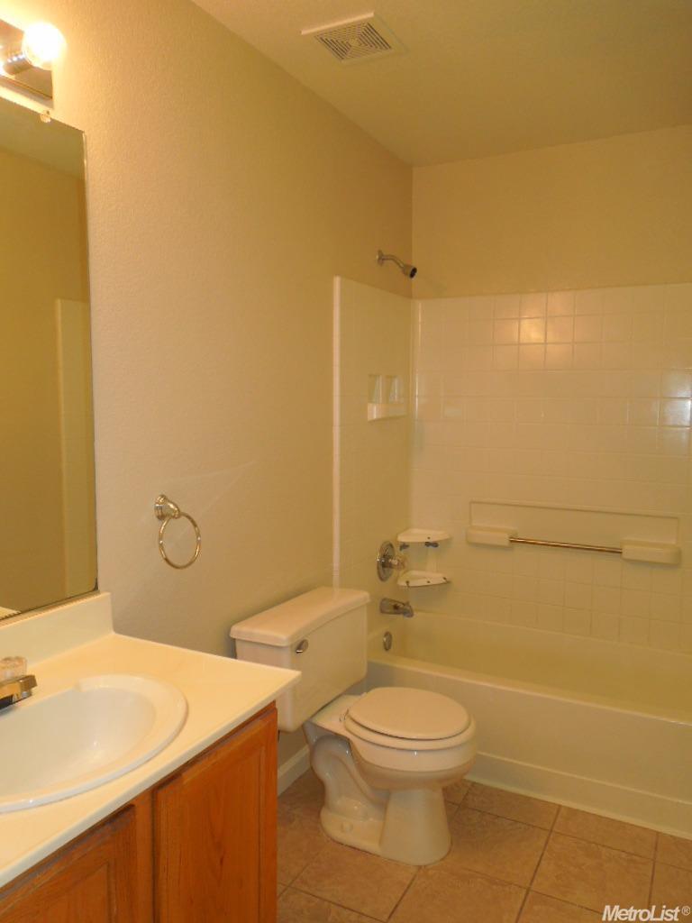 1232 Kingfisher Dr, Patterson, CA 95363 photo 15