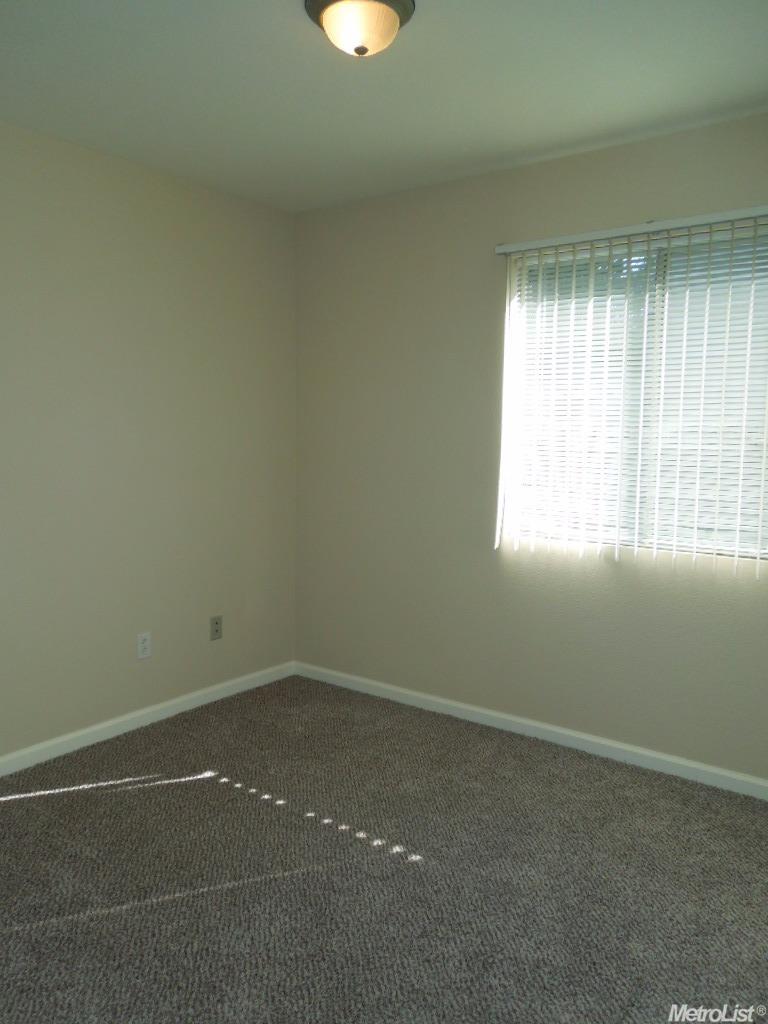 1232 Kingfisher Dr, Patterson, CA 95363 photo 14
