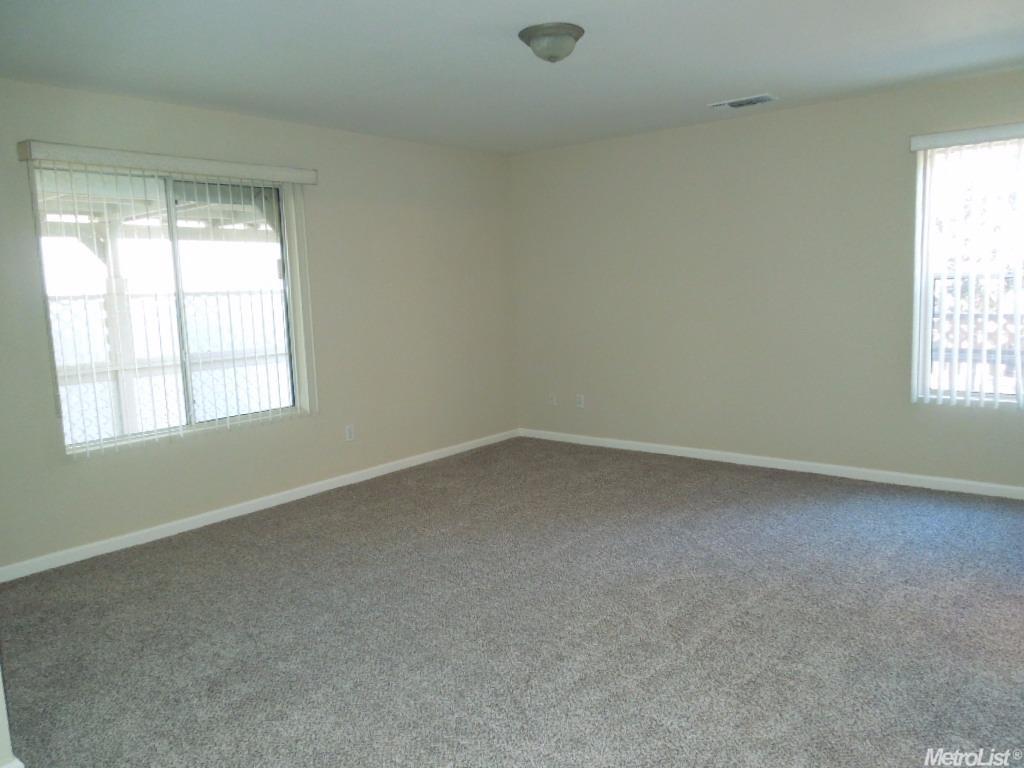 1232 Kingfisher Dr, Patterson, CA 95363 photo 10