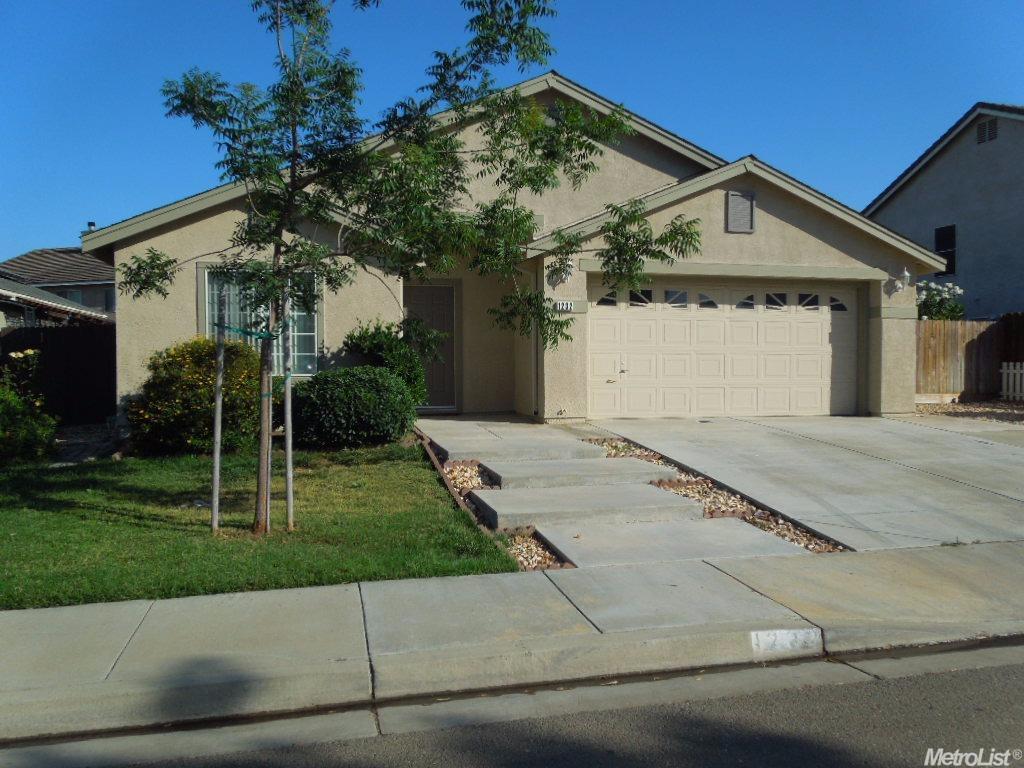 1232 Kingfisher Dr, Patterson, CA 95363 photo 2