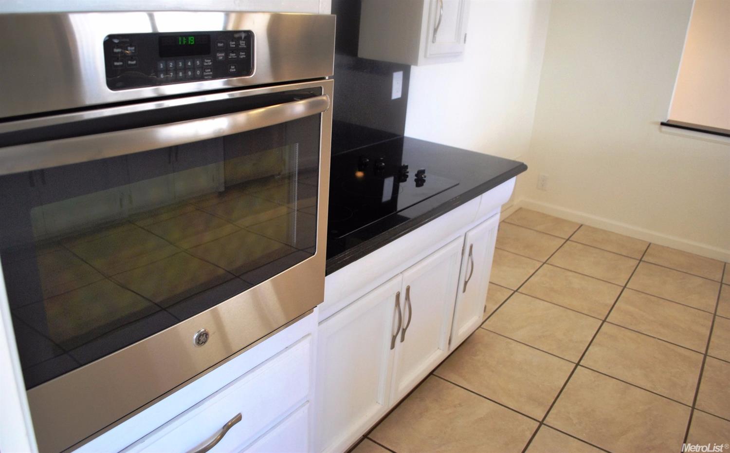 1057 Hatchcover Pl, Manteca, CA 95337 photo 4