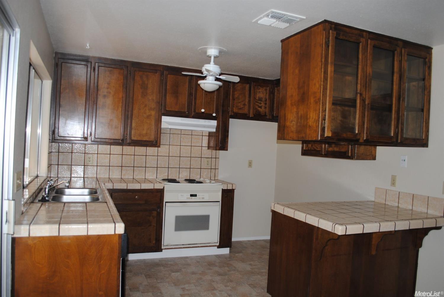 1721 Torrid Ave, Modesto, CA 95358 photo 3