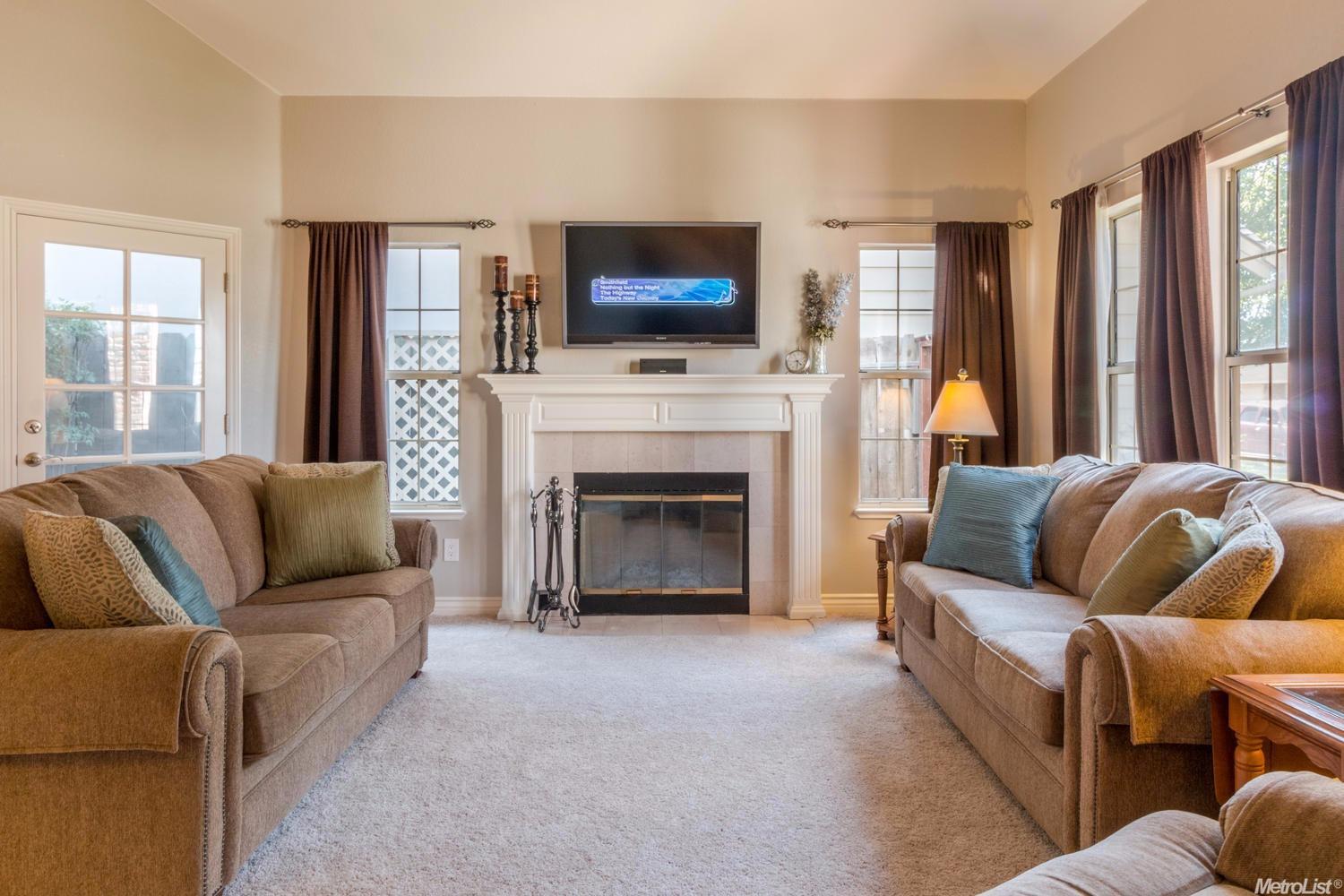 918 Jordanolo Dr, Ripon, CA 95366 photo 5