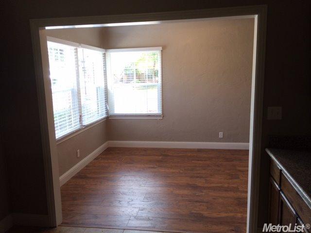 609 Palm Ave, Modesto, CA 95350 photo 9