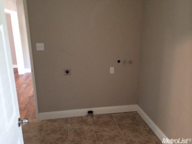 609 Palm Ave, Modesto, CA 95350 photo 15