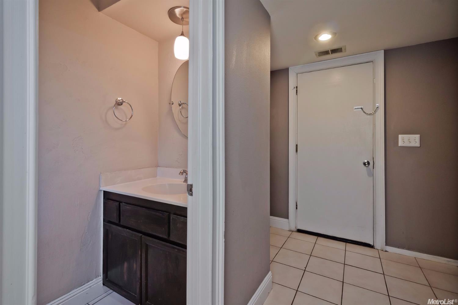 404 Phoenix Ave, Modesto, CA 95354 photo 15