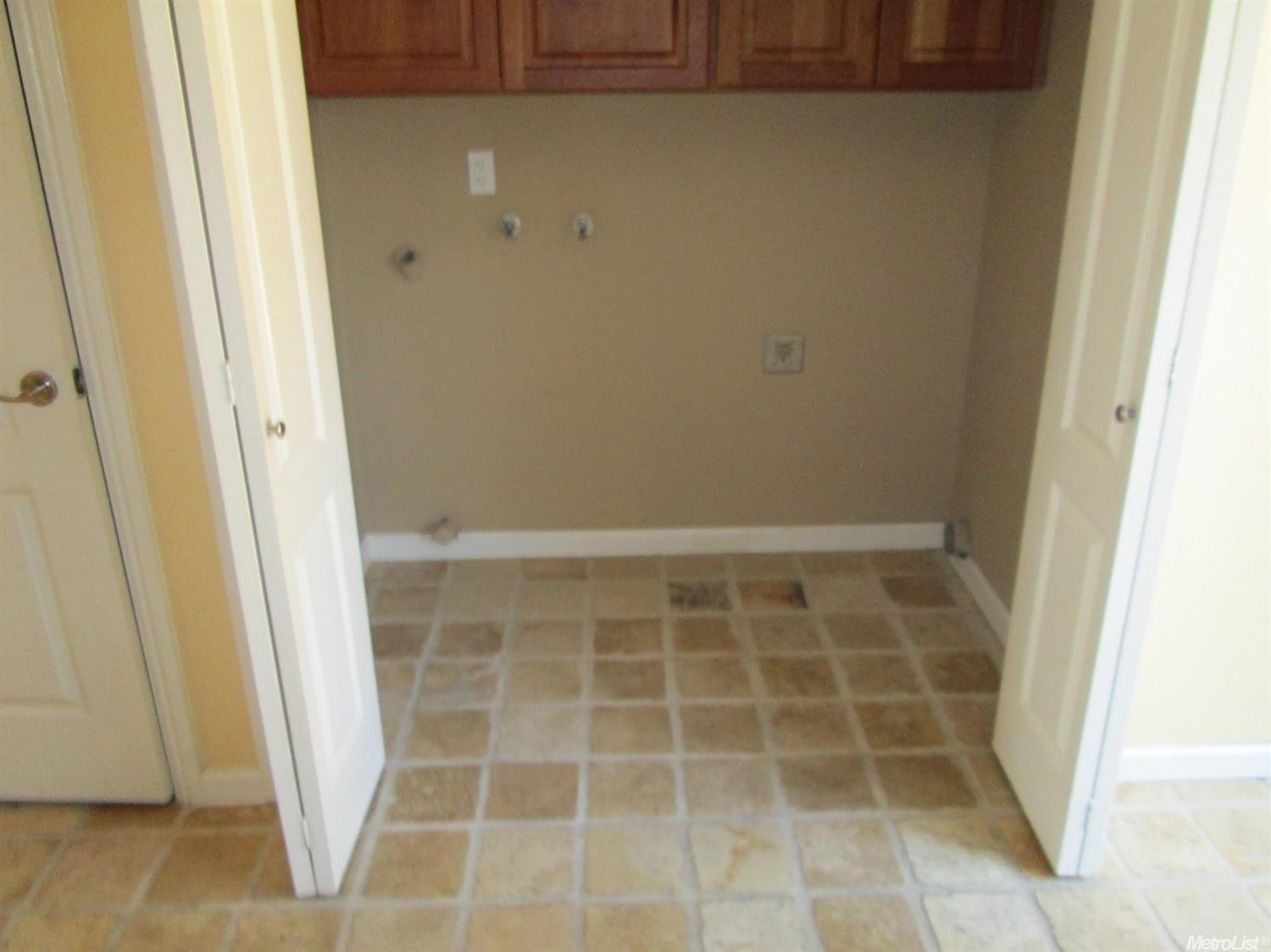 4014 Elmo Loop #B, Modesto, CA 95356 photo 13