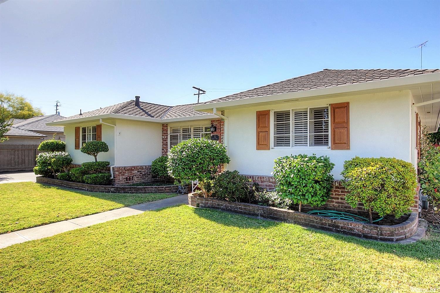 32 E Pine St, Stockton, CA 95204 photo 3
