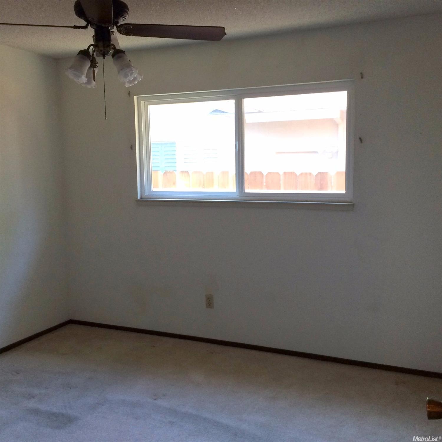 1013 Lillian Dr, Modesto, CA 95355 photo 9