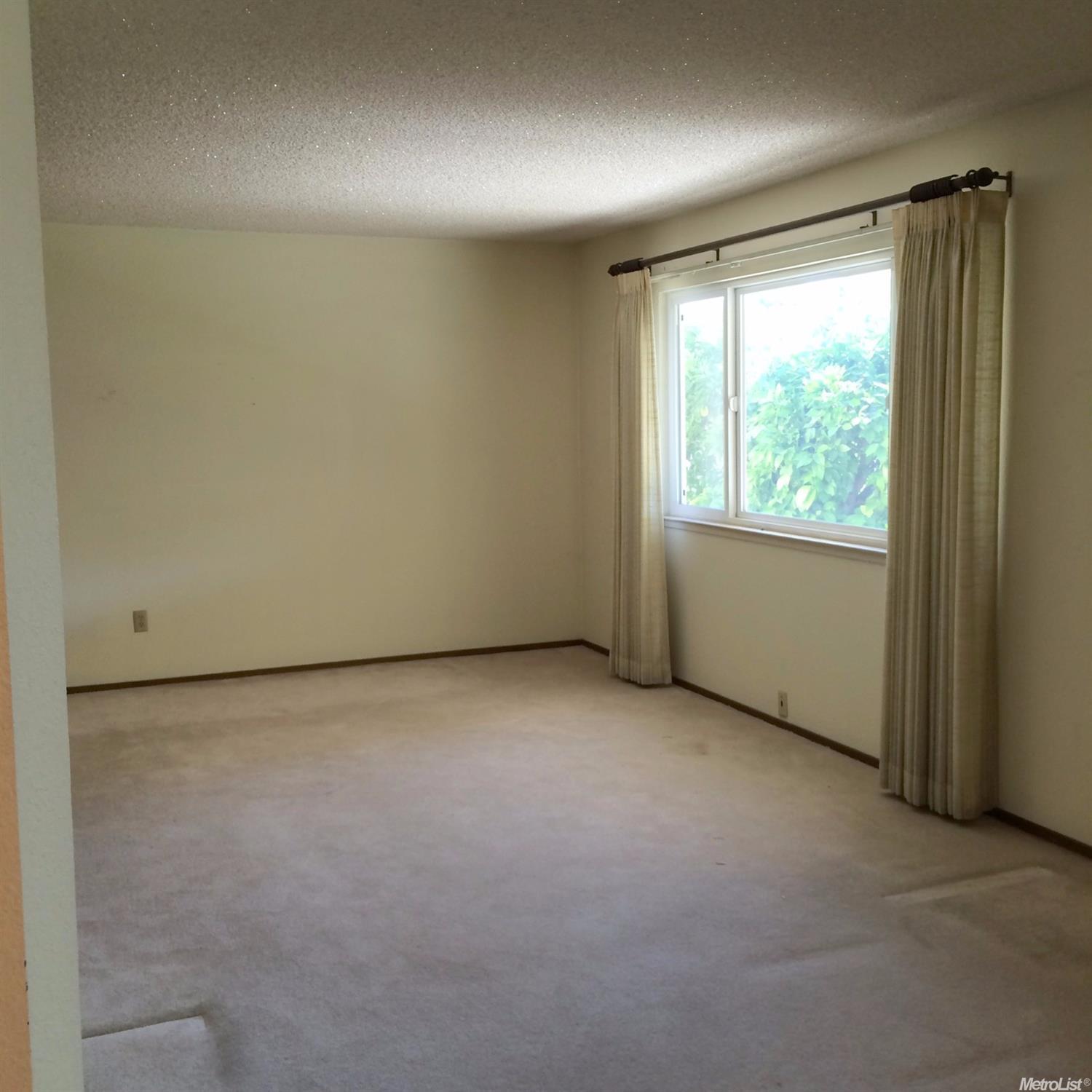1013 Lillian Dr, Modesto, CA 95355 photo 6