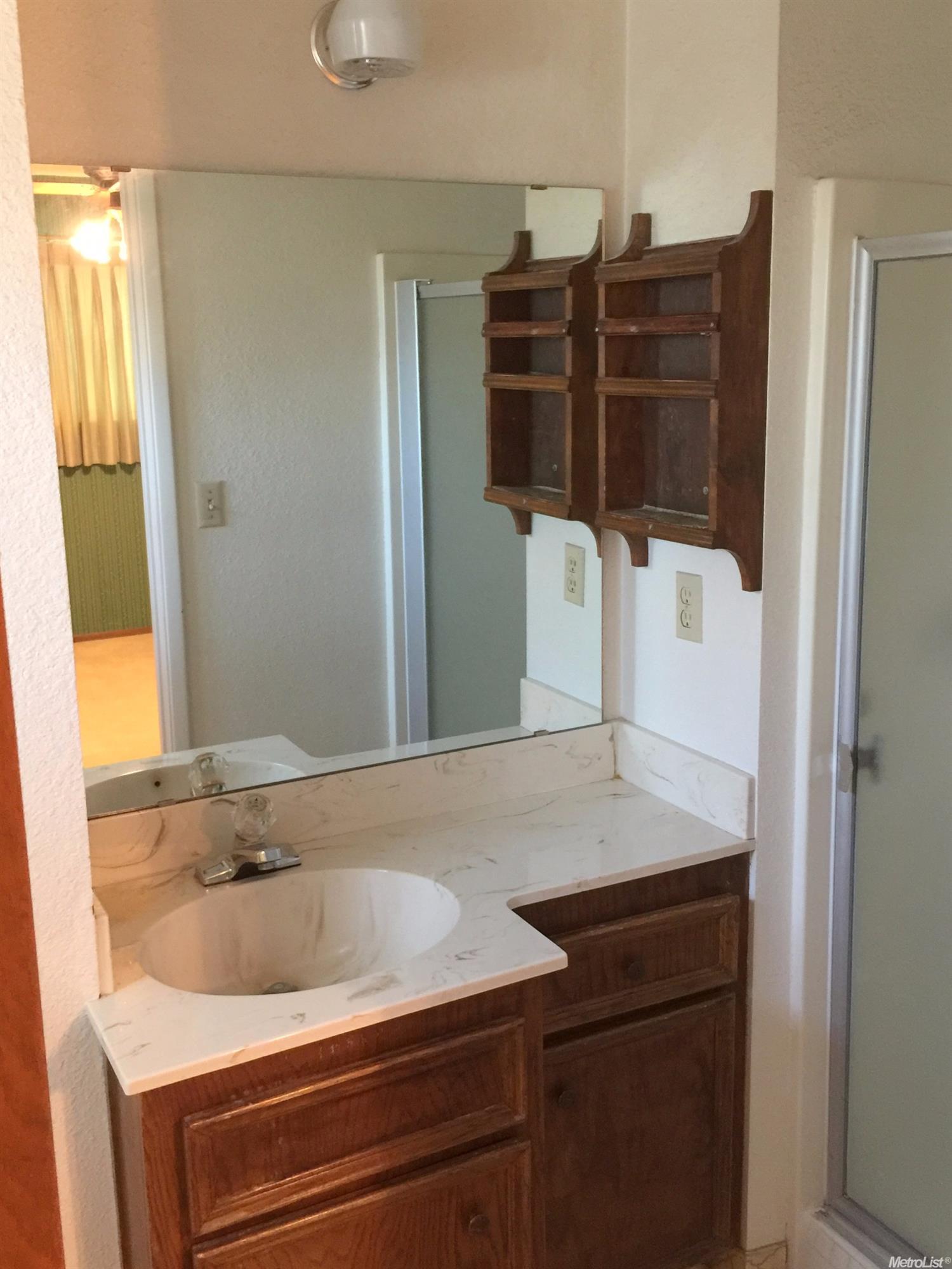 1013 Lillian Dr, Modesto, CA 95355 photo 13