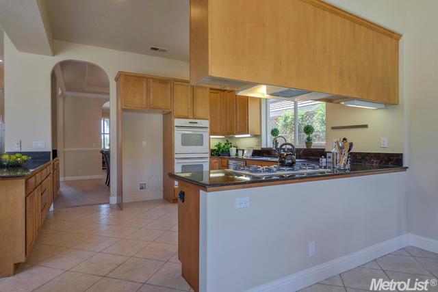 5645 Marden Dr, Davis, CA 95618 photo 13