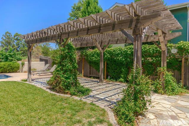5645 Marden Dr, Davis, CA 95618 photo 7