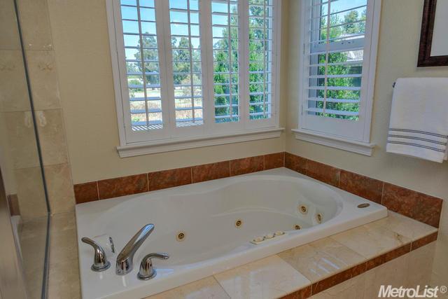 5645 Marden Dr, Davis, CA 95618 photo 21