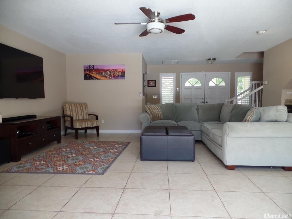 3708 Drakeshire Dr, Modesto, CA 95356 photo 12